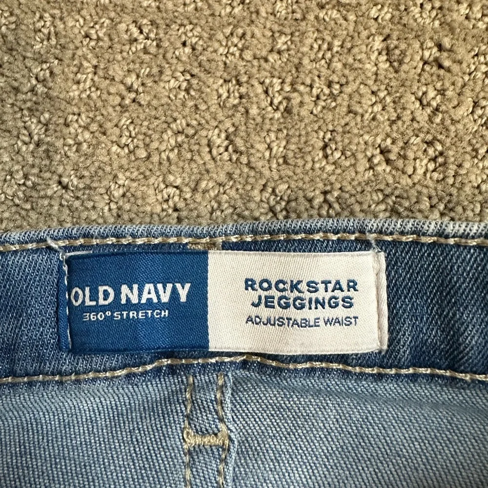 Old Navy Light Blue Jeggings - Picture 2 of 5